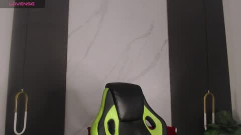 ALMA FENIX  online show from 02/06/25, 12:05