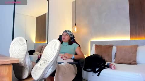 ALMA FENIX  online show from 10/25/25, 12:23