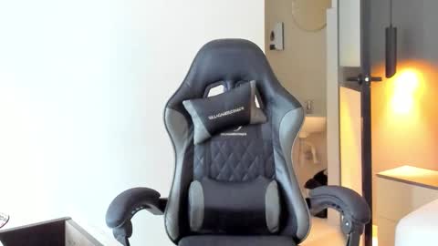 ALMA FENIX  online show from 02/20/26, 04:40