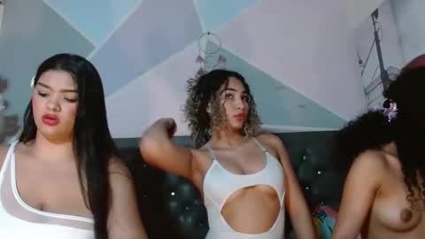 alma_meza online show from 10/13/25, 08:53