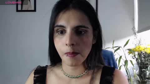 Snapshot of alma_sweet chatting on 01/27/25, 09:44 Arhantxa online show from 01/27/25, 09:44