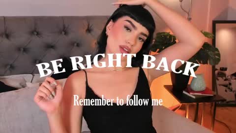 Mia online show from 04/18/26, 12:42