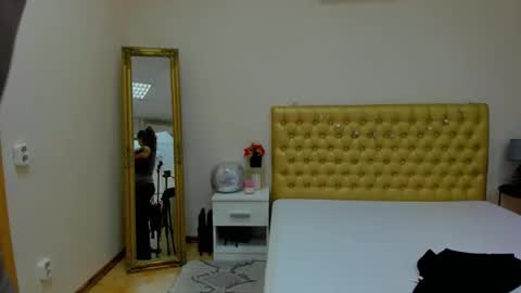 Snapshot of almafancy chatting on 03/12/25, 12:47 Alma online show from 03/12/25, 12:47