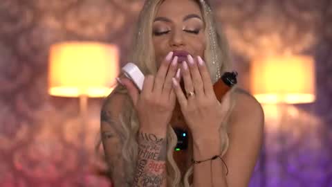 Alma online show from 09/12/25, 07:47