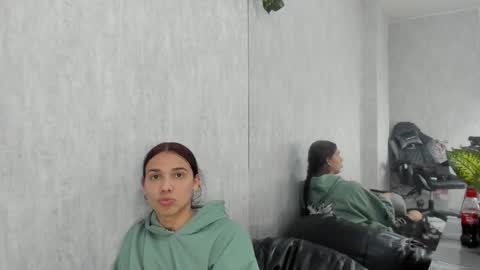 Santy online show from 09/24/25, 08:23