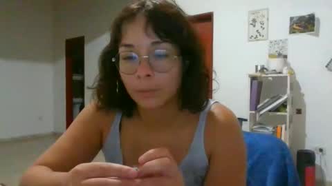 Snapshot of almondwithlove chatting on 02/14/26, 02:52 almondwithlove online show from 02/14/26, 02:52
