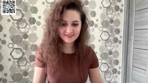 Snapshot of almostinnocent_ chatting on 09/13/25, 10:15 Anna online show from 09/13/25, 10:15