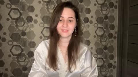 Snapshot of almostinnocent_ chatting on 09/23/25, 11:08 Anna online show from 09/23/25, 11:08