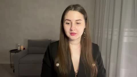 Snapshot of almostinnocent_ chatting on 11/23/25, 08:52 Anna online show from 11/23/25, 08:52