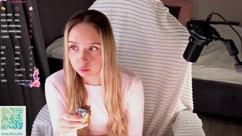 Lia online show from 02/14/26, 01:13