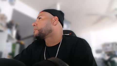 simplyfaded online show from 10/17/25, 02:26