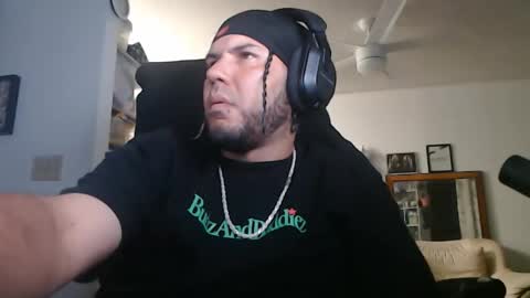 simplyfaded online show from 04/19/26, 10:58