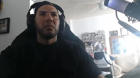 Snapshot of aloha_king chatting on 05/03/26, 02:39 simplyfaded online show from 05/03/26, 02:39
