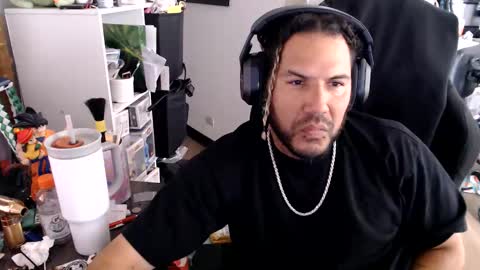 Snapshot of aloha_king chatting on 05/25/26, 02:39 simplyfaded online show from 05/25/26, 02:39