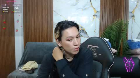 Snapshot of alonddra_tay chatting on 05/25/26, 11:38 alonddra_tay online show from 05/25/26, 11:38