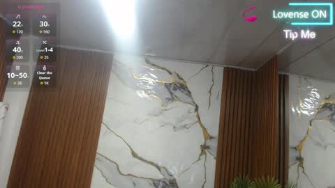 Snapshot of alonddra_tay chatting on 05/31/26, 11:39 alonddra_tay online show from 05/31/26, 11:39