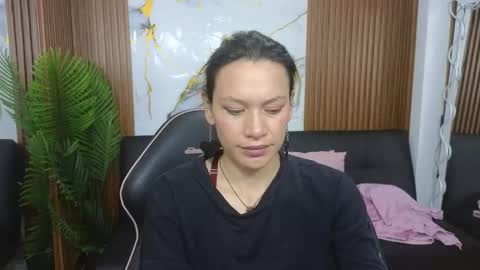 Snapshot of alonddra_tay chatting on 06/08/26, 11:32 alonddra_tay online show from 06/08/26, 11:32