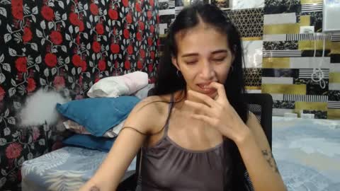 Snapshot of alondra_aleng_ereng chatting on 02/06/25, 09:49 Alondra online show from 02/06/25, 09:49