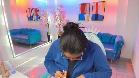 Alondra  online show from 11/26/25, 04:13