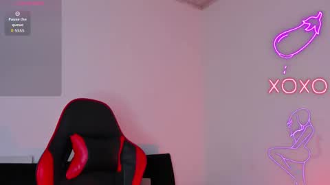 Hazel Bowie online show from 10/20/25, 12:33