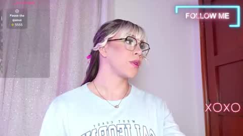 Hazel Bowie online show from 02/26/26, 12:31