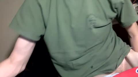 Snapshot of alongwhitedick chatting on 10/04/25, 12:19 ALongwhitedick online show from 10/04/25, 12:19