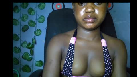 Snapshot of alosexy_bae chatting on 05/17/26, 08:38 alo online show from 05/17/26, 08:38