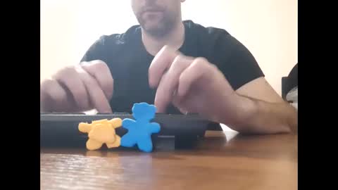 Snapshot of alpachinos chatting on 11/15/25, 02:13 alpachinos online show from 11/15/25, 02:13