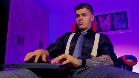 Snapshot of alpha_dominus_ chatting on 09/11/25, 04:01 alpha_dominus_ online show from 09/11/25, 04:01