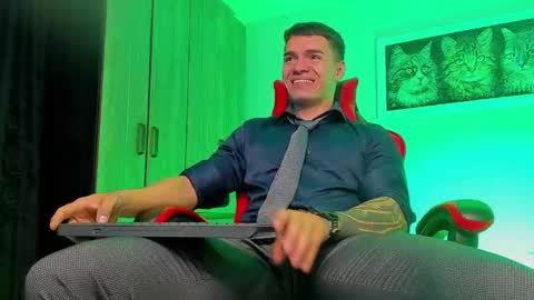 Snapshot of alpha_dominus_ chatting on 09/14/25, 04:00 alpha_dominus_ online show from 09/14/25, 04:00