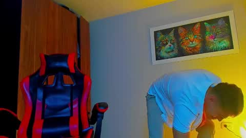 Snapshot of alpha_dominus_ chatting on 10/04/25, 04:21 alpha_dominus_ online show from 10/04/25, 04:21