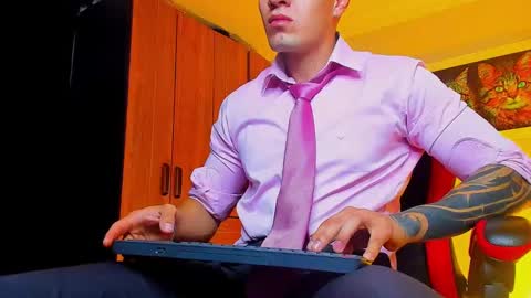 Snapshot of alpha_dominus_ chatting on 10/07/25, 03:14 alpha_dominus_ online show from 10/07/25, 03:14