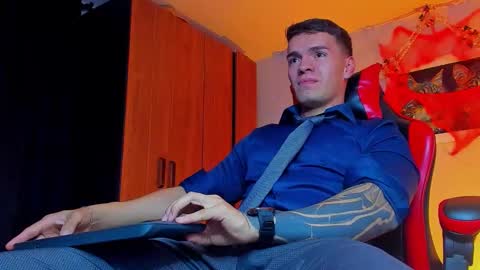 Snapshot of alpha_dominus_ chatting on 10/18/25, 03:53 alpha_dominus_ online show from 10/18/25, 03:53