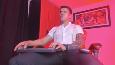 alpha_dominus_ online show from 02/04/26, 04:40