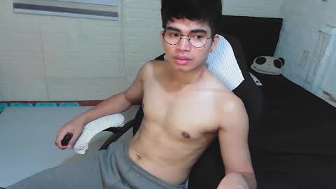 Snapshot of alpha_rider chatting on 02/17/26, 02:52 Angelo online show from 02/17/26, 02:52