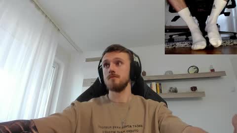 Andi online show from 11/26/25, 10:38