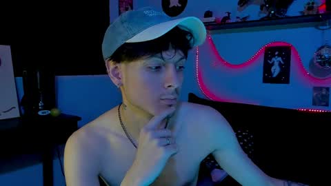 Snapshot of alphadioniso chatting on 05/20/26, 01:12 Dioniso online show from 05/20/26, 01:12