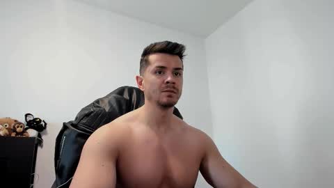 LeatherMaster online show from 03/26/26, 08:31