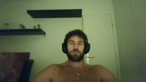 alphah_hunk online show from 10/21/25, 06:41