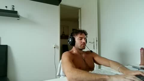 Snapshot of alphah_hunk chatting on 05/04/26, 11:06 alphah_hunk online show from 05/04/26, 11:06
