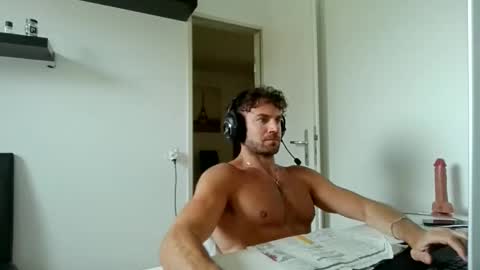 Snapshot of alphah_hunk chatting on 05/07/26, 11:04 alphah_hunk online show from 05/07/26, 11:04