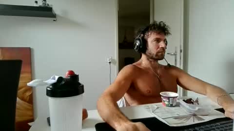 Snapshot of alphah_hunk chatting on 05/20/26, 09:59 alphah_hunk online show from 05/20/26, 09:59