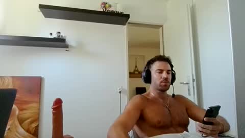 Snapshot of alphah_hunk chatting on 05/22/26, 09:37 alphah_hunk online show from 05/22/26, 09:37