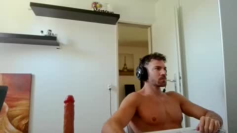 Snapshot of alphah_hunk chatting on 05/23/26, 09:35 alphah_hunk online show from 05/23/26, 09:35