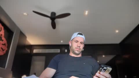 Snapshot of alphamasterjax chatting on 12/17/24, 03:17 MasterJax69 online show from 12/17/24, 03:17