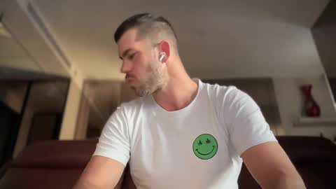 Snapshot of alphamasterjax chatting on 12/21/24, 09:33 MasterJax69 online show from 12/21/24, 09:33