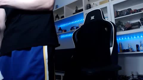 MasterTodd online show from 11/19/25, 01:16