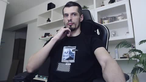 Snapshot of alphamastertodd chatting on 03/29/26, 06:35 MasterTodd online show from 03/29/26, 06:35