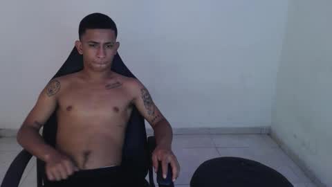 alphas_latins online show from 06/03/26, 07:08