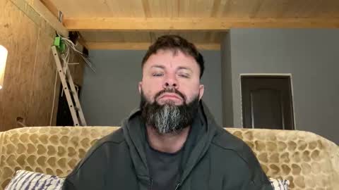 Jhonny online show from 10/22/25, 02:45